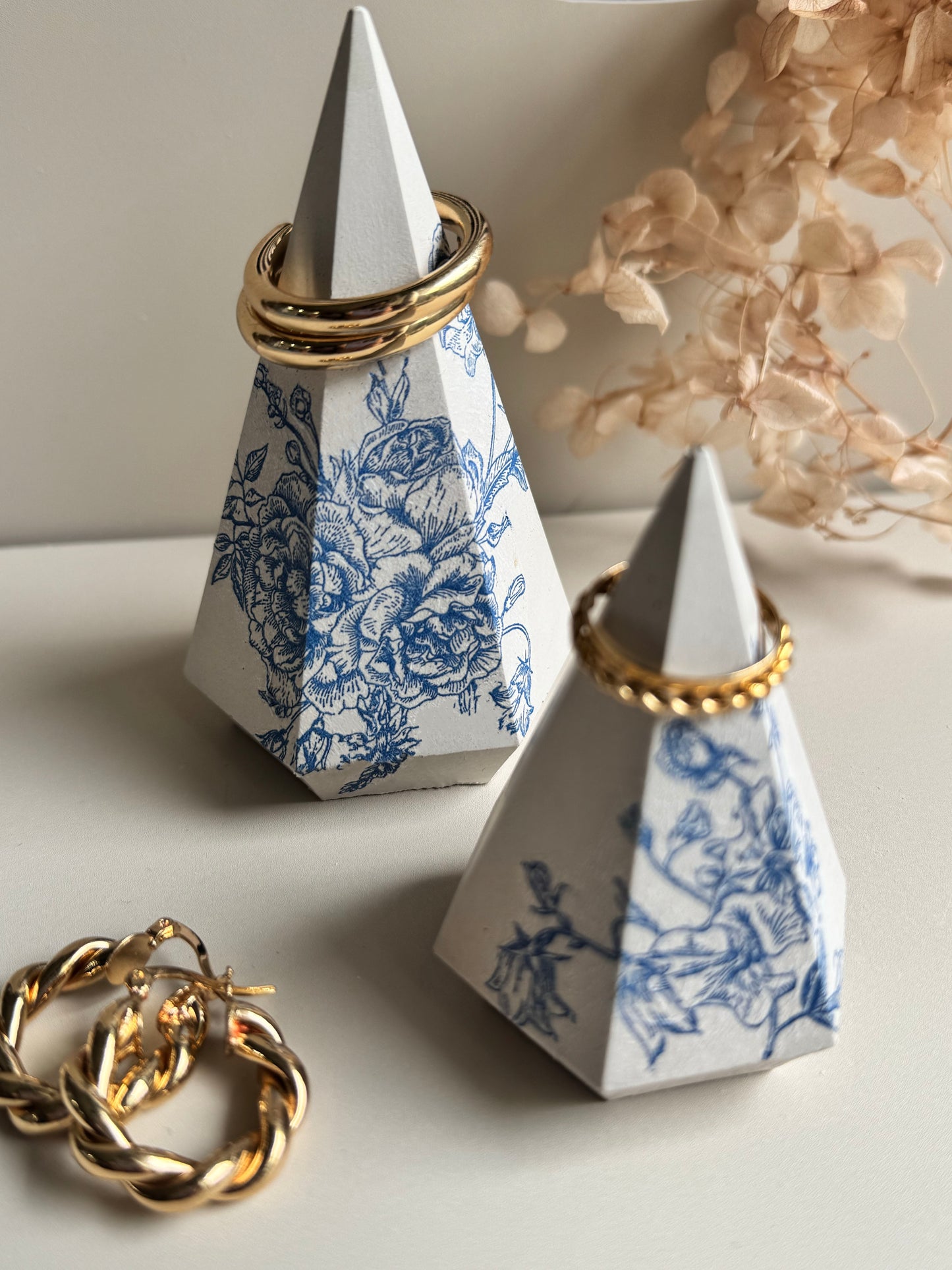 Blue & White ‘Porcelain’ Ring Holders