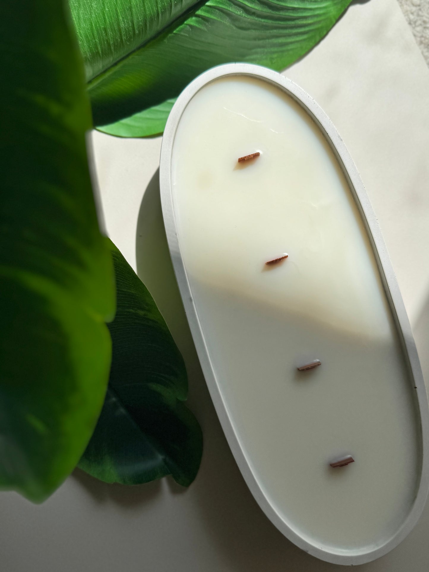 15 oz Oval ‘Bangka’ Concrete Candle — 4 Wooden Wicks