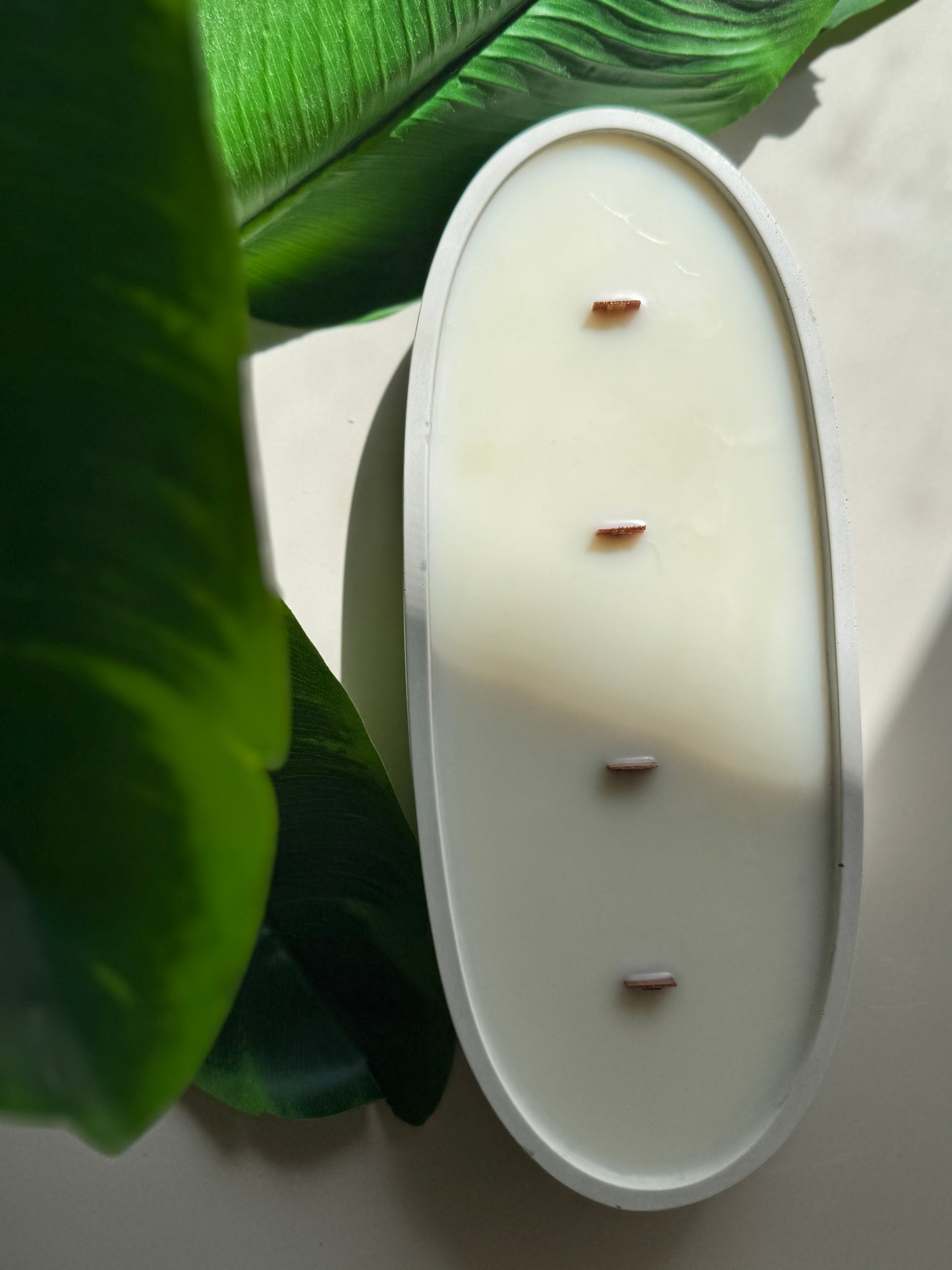 15 oz Oval ‘Bangka’ Concrete Candle — 4 Wooden Wicks